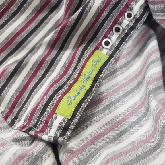 Robert Graham Mens Small Plum, Black, White Striped Flip Cuff Beach Lawn Chairs - Picture 6 of 6